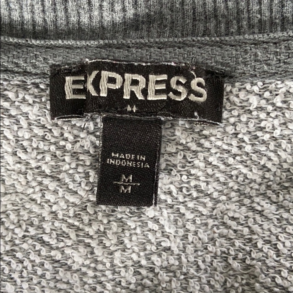 Sweatshirt - Picture 6 of 6